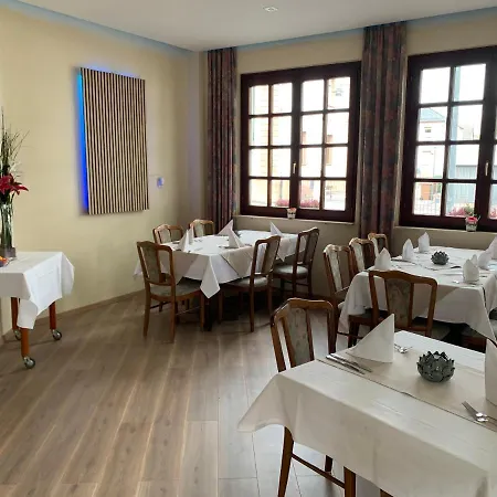 Hotel Deutsches Haus *