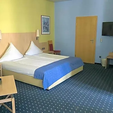 Deutsches Haus Hotel *